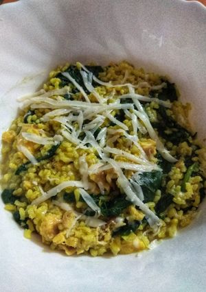 Una foto de Arroz con espinacas al curry