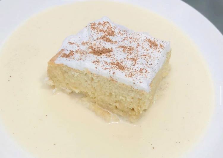 Recipe of Quick Tres leche (Milk cake)