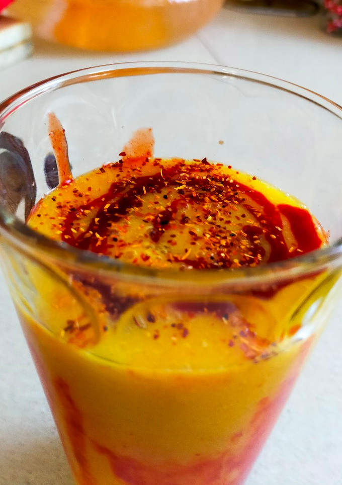 Una foto de Smoothie de mango con chamoy