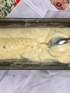 Una foto de Helado de chocolate blanco