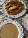 Pollo rebozado al estragón y sopa de estrellitas …