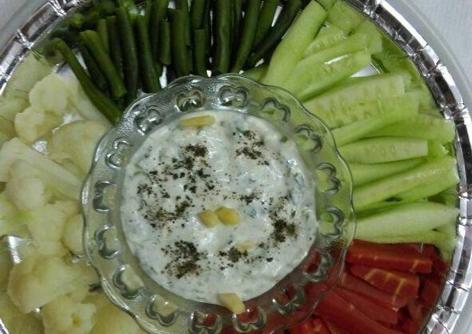 Recipe of Bobby Flay Cheesy Creamy Dip