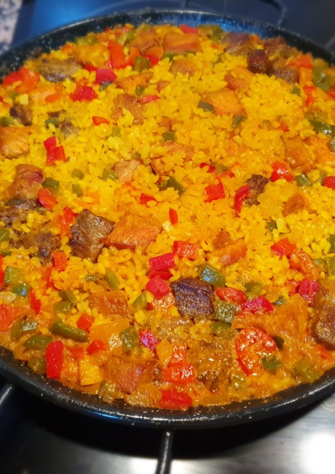 Una foto de Paella de ibéricos