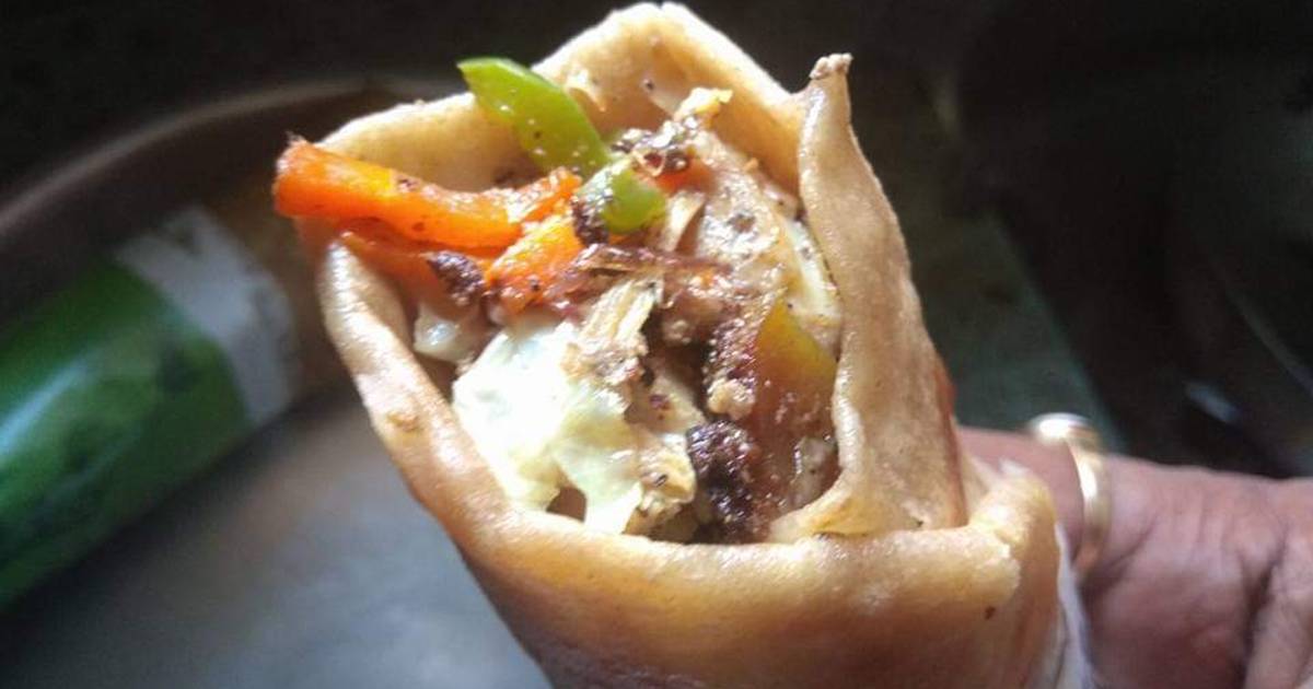 Egg chicken roll Recipe by Soumi Banerjee Cookpad