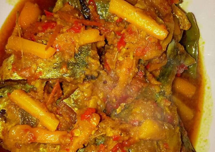 Cara Gampang Membuat Pesmol ikan kembung pedeesss Anti Gagal