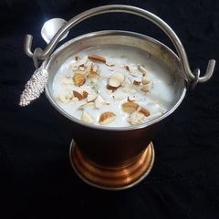A picture of Dry fruit kheer.