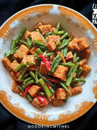 Cara Mudah Membuat Resep Tumis tempe kacang panjang yang Uenak Anti Ribet, Mantap Sekali