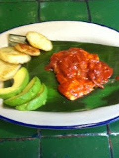 Una foto de TIKIN XIIK’ PESCADO AL ACHIOTE