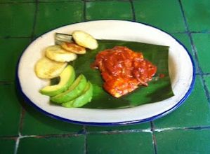 Una foto de TIKIN XIIK’ PESCADO AL ACHIOTE