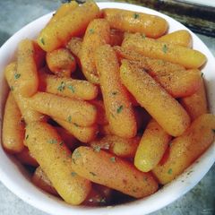 A picture of Cinnamon Orange Maple Glazed Carrots.