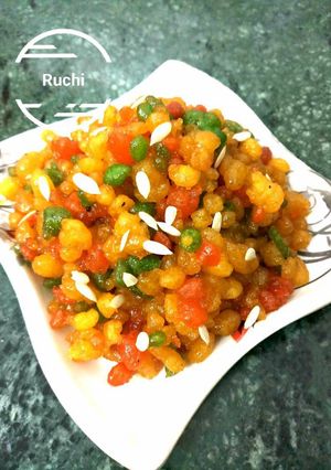 तिन कलर मीठी बूंदी (Tri colour meethi boondi recipe in hindi) रेसिपी मुख्य फोटो