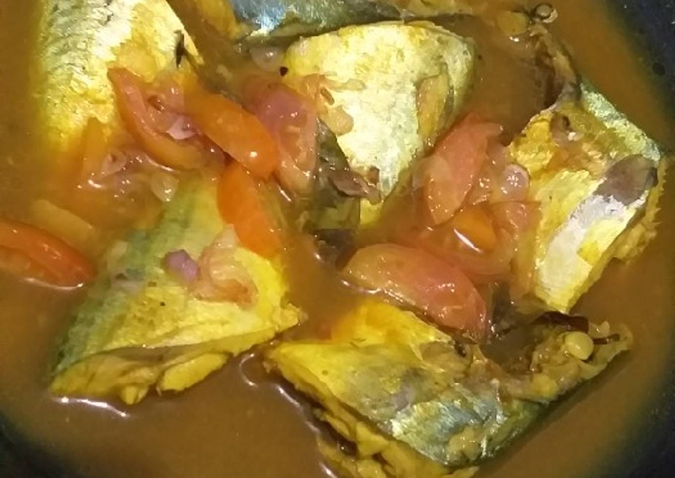 Ikan Pallu Kacci khas makassar (ikan kuah asam)