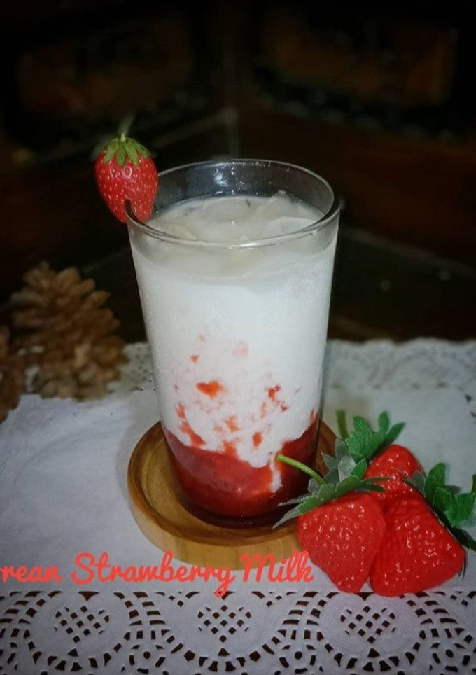Foto resep Korean strawberry Milk ala2