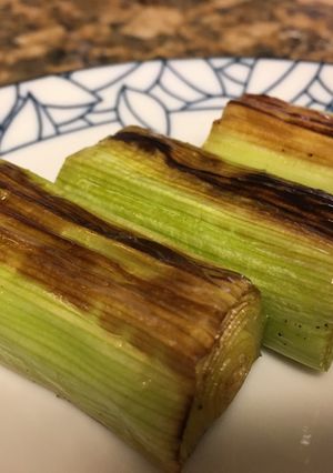 A picture of Grilled leek.