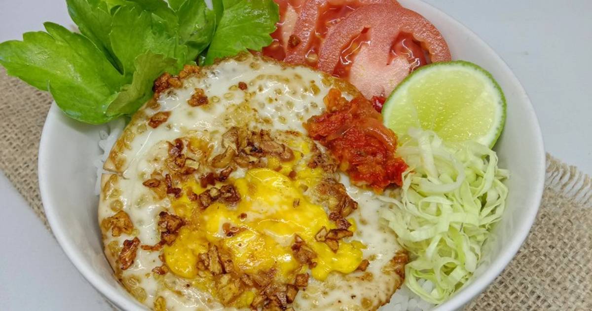 Resep Telor Ceplok Kekinian Simple Fried Egg Rice Bowl Oleh Mami