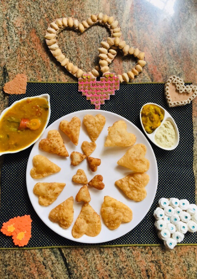மல்டி கிரைன்&கோதுமைமாவு பூரி(multigrain poori recipe in tamil) செய்முறை முக்கிய புகைப்படம்