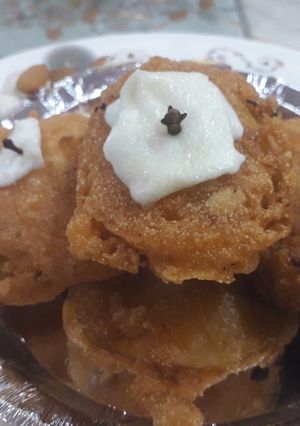 A picture of Rava apple vada #dussehra.