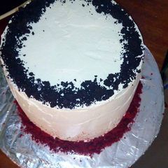 White chocolate vanilla cake A picture of White chocolate vanilla cake.