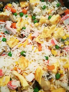 Una foto de Arroz tres delicias casero