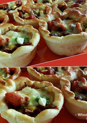A picture of Whosayna’s Popitz (Pizza Cuppies).