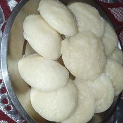 A picture of Idli.