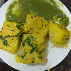 A picture of Dhokla.