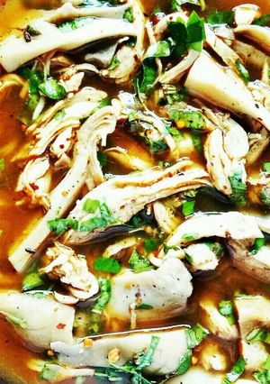 รูปของ ยำจิ้นไก่ใส่เห็ดฟาง