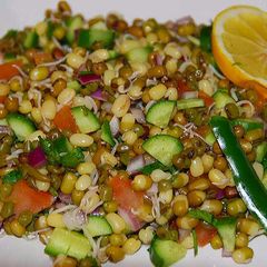 A picture of Chatpata Sprout Bhel.