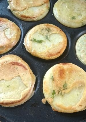 उत्तपम (uttapam recipe in Hindi) रेसिपी मुख्य फोटो