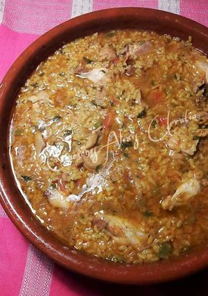 Foto principal de Cazuela de arroz con alitas y cuello de pollo con kabsa