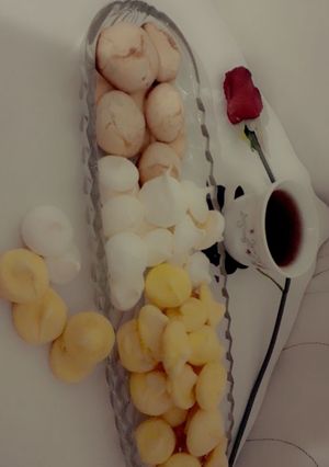 عکسی از دستور شیرینی گردویی و مرنگی