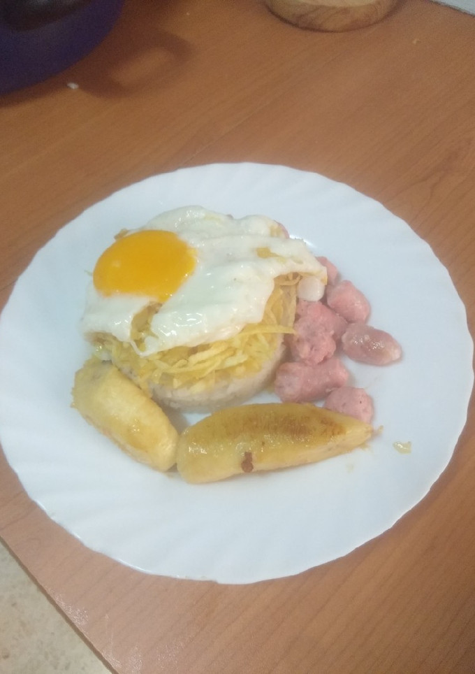 Una foto de Mosaico de arroz a la cubana