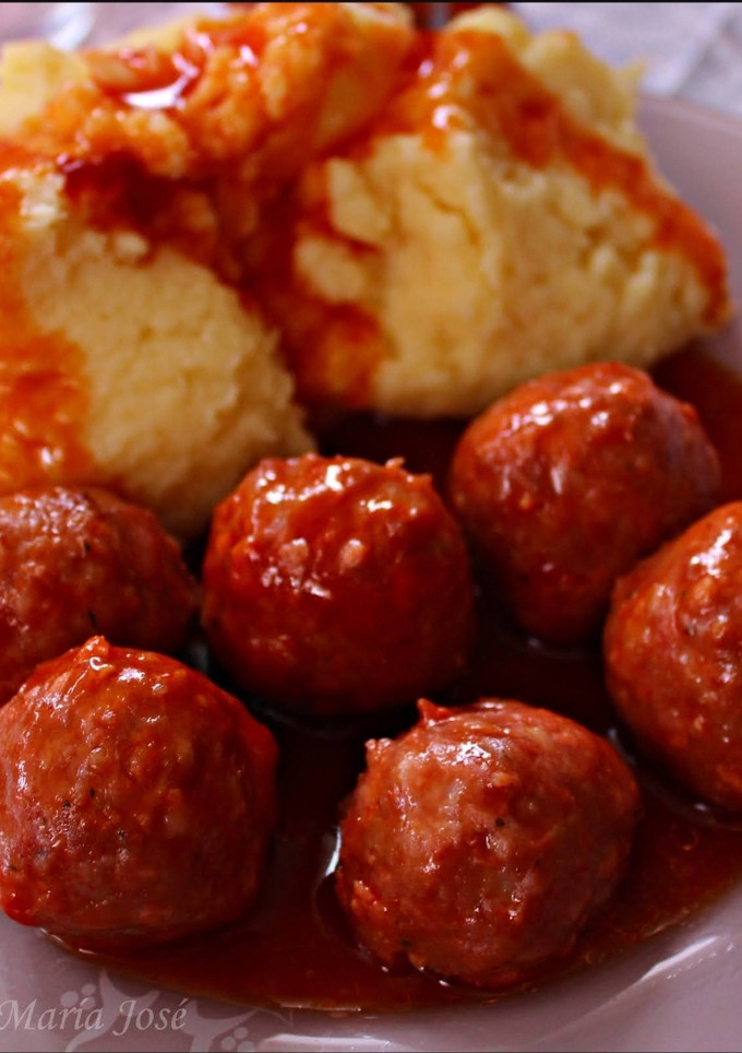 Una foto de Albóndigas en salsa barbacoa