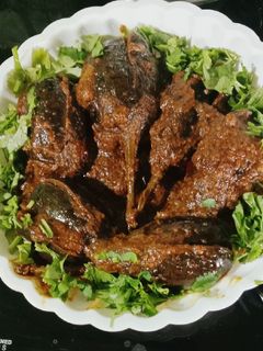 भरवां बैंगन (bharwa baingan recipe in Hindi) रेसिपी मुख्य फोटो