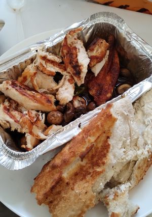 A picture of 5 spice chicken with garlic 🧄.