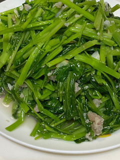 豬油渣炒空心菜(簡易料理) 的食譜成品照片