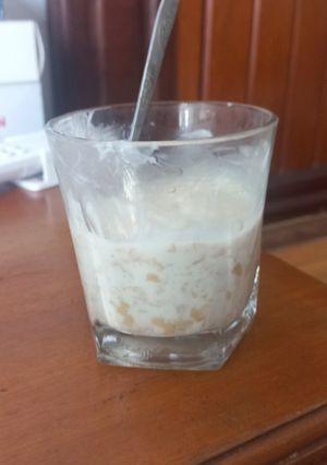Hình của món Ngũ cốc trộn sữa chua.