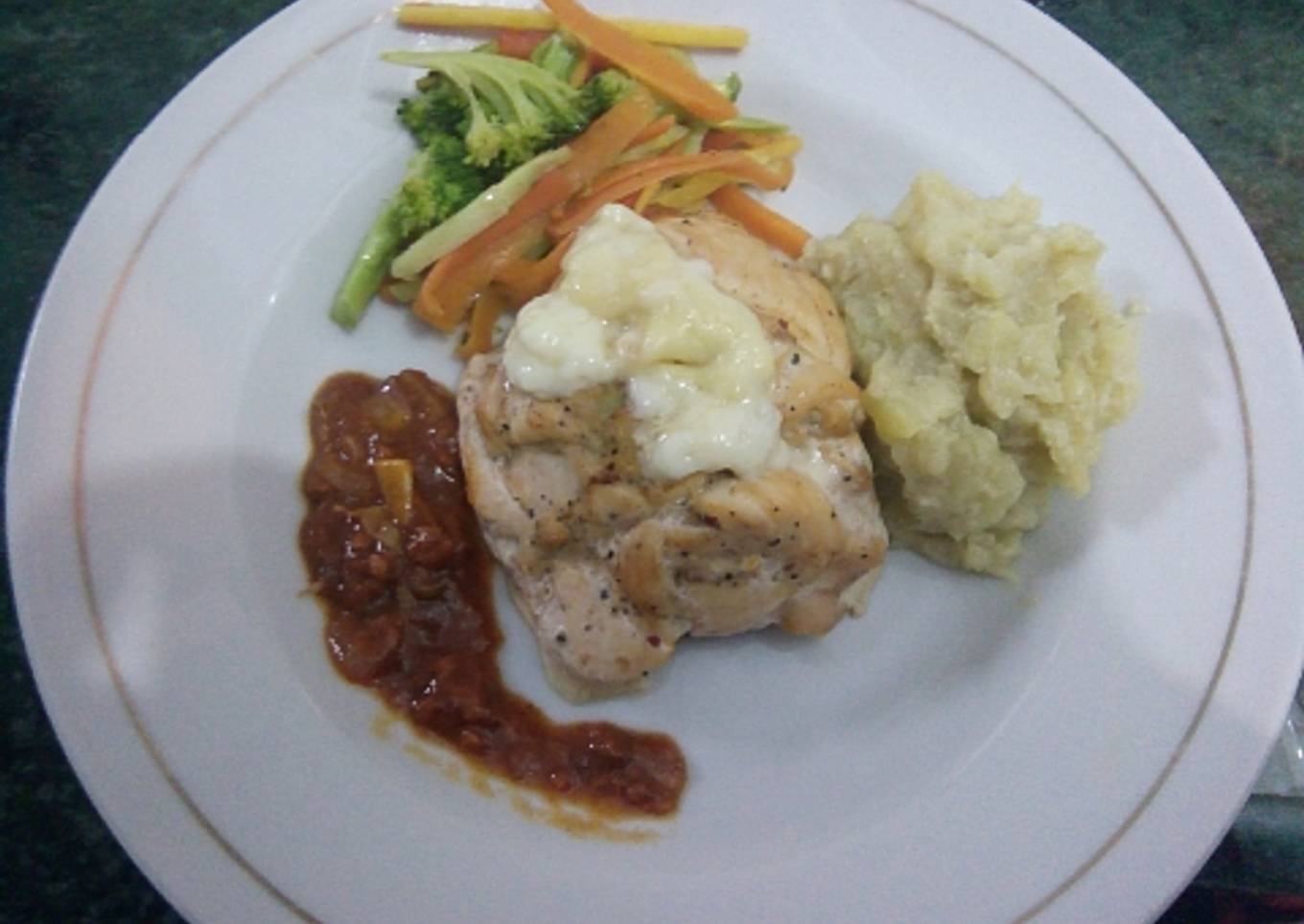 Chicken steak with sweet cheese sauce (ala sikucing)