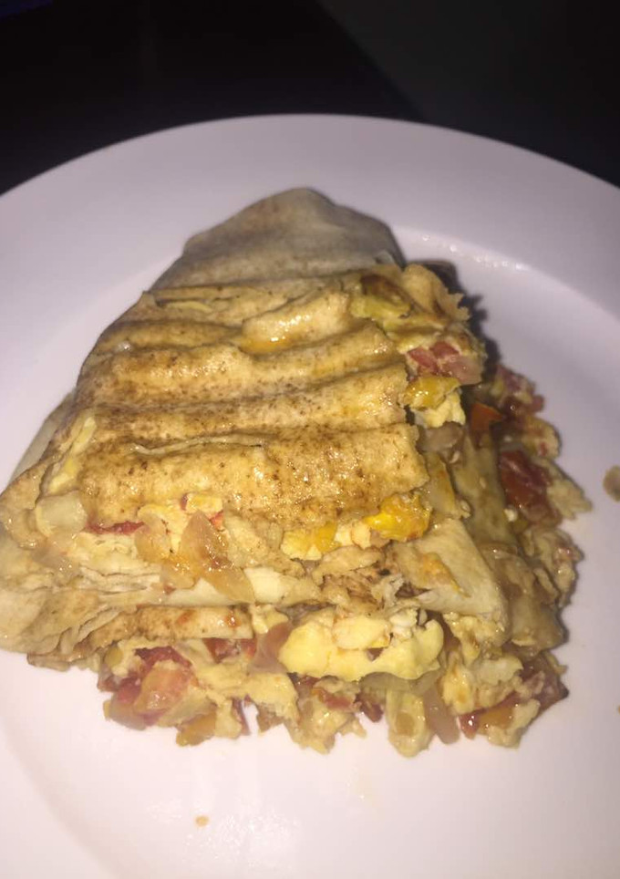 A picture of Sharwama Wraps.
