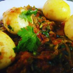 A picture of Egg curry.