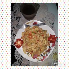 A picture of My fred dankali nd egg sauce,with cinnamon(girfa) tea..