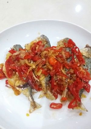 Foto resep 24. Ikan Goreng Tumis Cabe Bawang