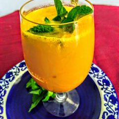 A picture of Mango Mint Spicy Mocktail.