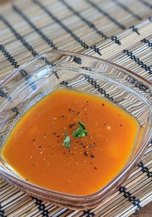 A picture of Carrot tomato soup.