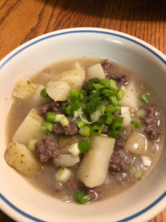 A picture of Hamburger & Taters.