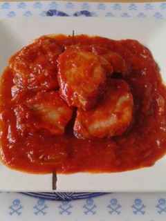 Una foto de Bonito con tomate
