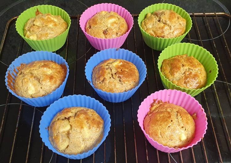 Magdalenas con harina de centeno, manzana, avena y pasas