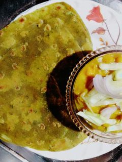 পালং পরোটা রেসিপির প্রধান ছবি