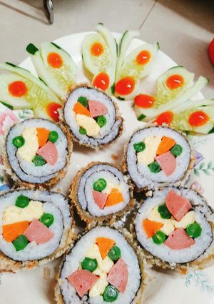 Hình của món Kim bap chiên xù.