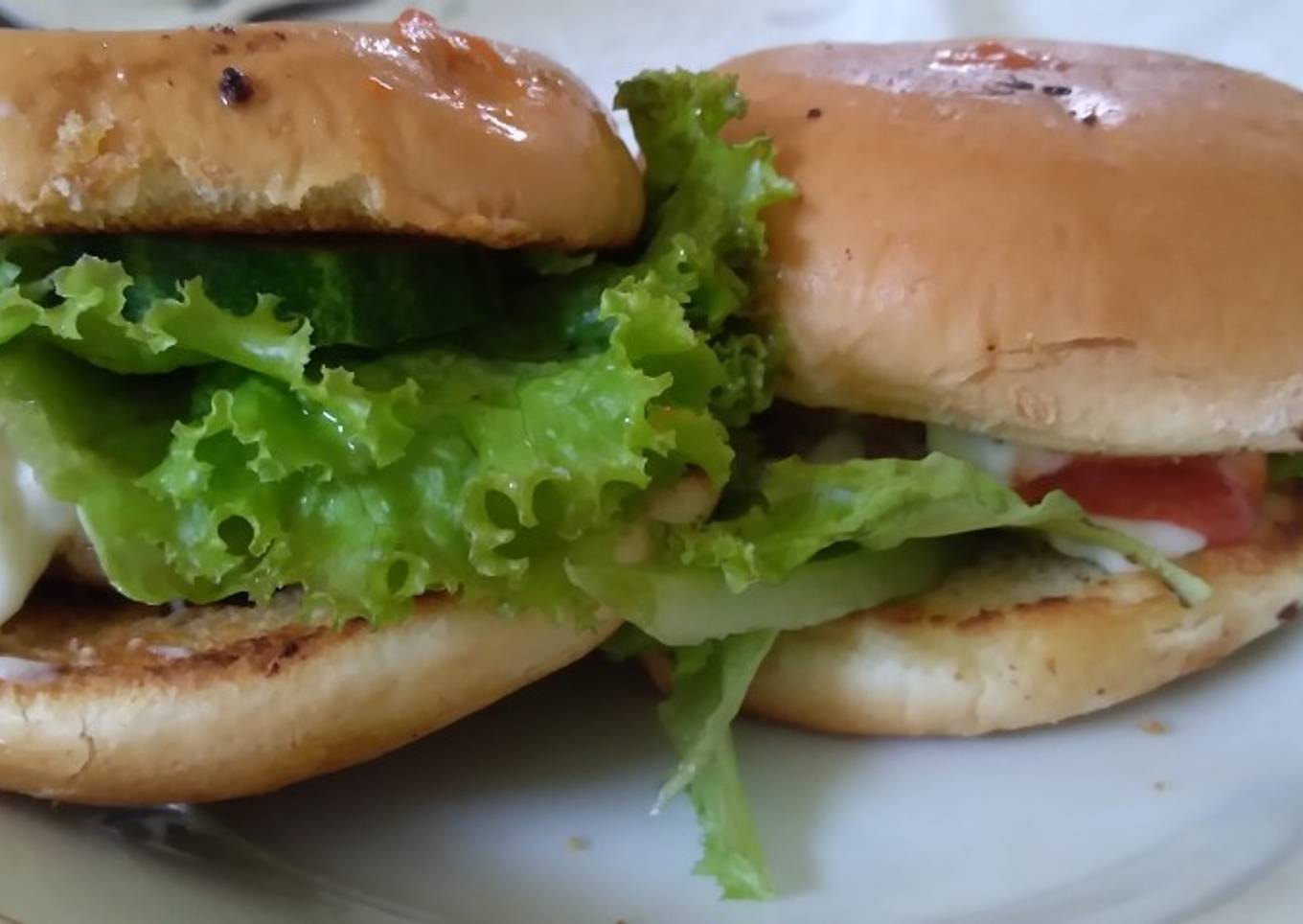 Bagaimana Menyiapkan Beef Burger home made yang Bikin Ngiler